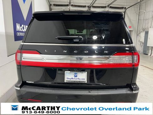 Used 2020 Lincoln Navigator Reserve image 6