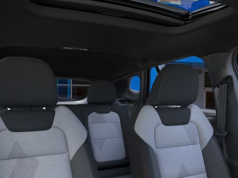 New 2026 Chevrolet Trax RS w/ Sunroof Package FWD image 24