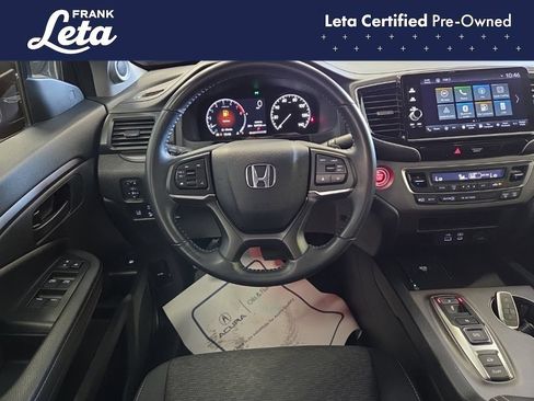 Used 2025 Honda Ridgeline Sport image 17