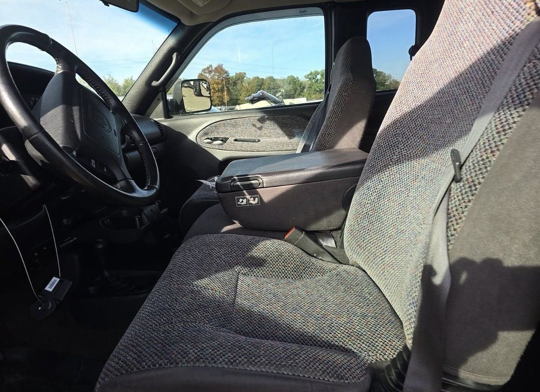 Used 2002 Dodge Ram 2500 Truck 4x4 Quad Cab image 4
