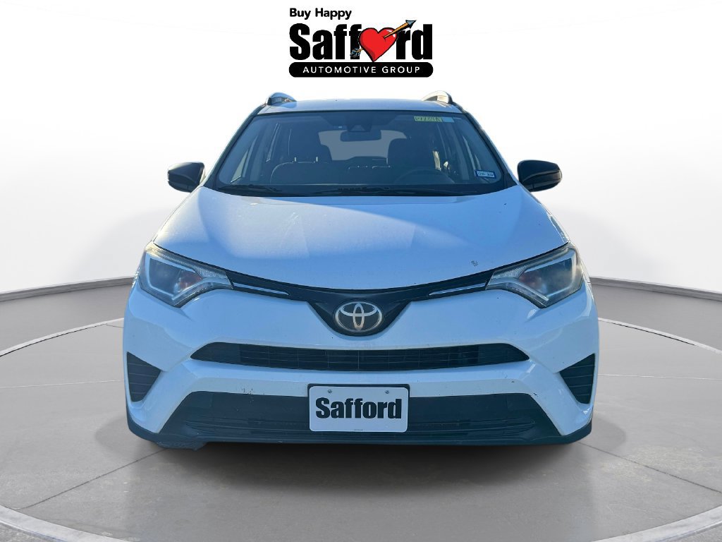 Used 2017 Toyota RAV4 LE AWD/4WD image 4