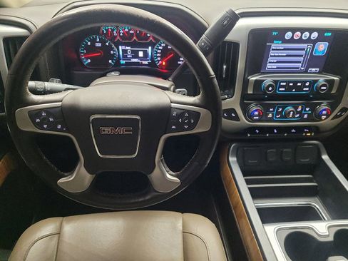Used 2017 GMC Sierra 1500 SLT w/ SLT Premium Package RWD image 22