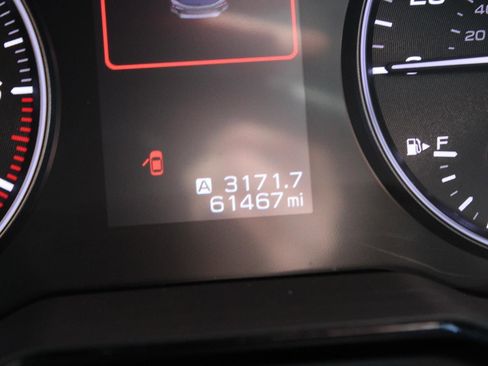 Used 2020 Subaru Outback Premium image 10