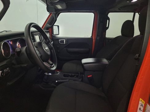 Used 2018 Jeep Wrangler Unlimited Sport AWD/4WD image 17