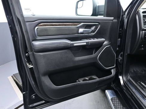 Used 2019 RAM 1500 Laramie AWD/4WD image 14