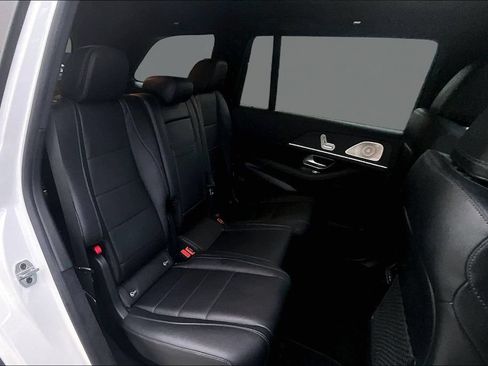 Used 2022 Mercedes-Benz GLS 450 4MATIC image 27