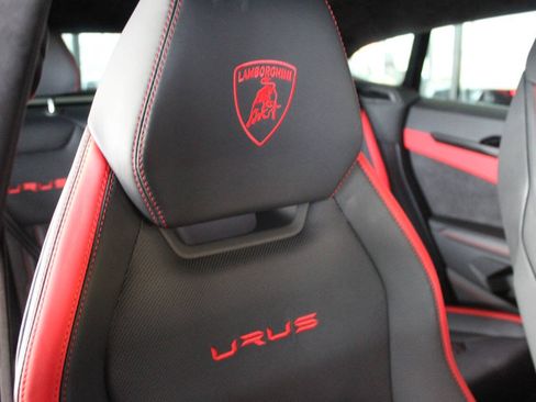 Used 2023 Lamborghini Urus S AWD/4WD image 14