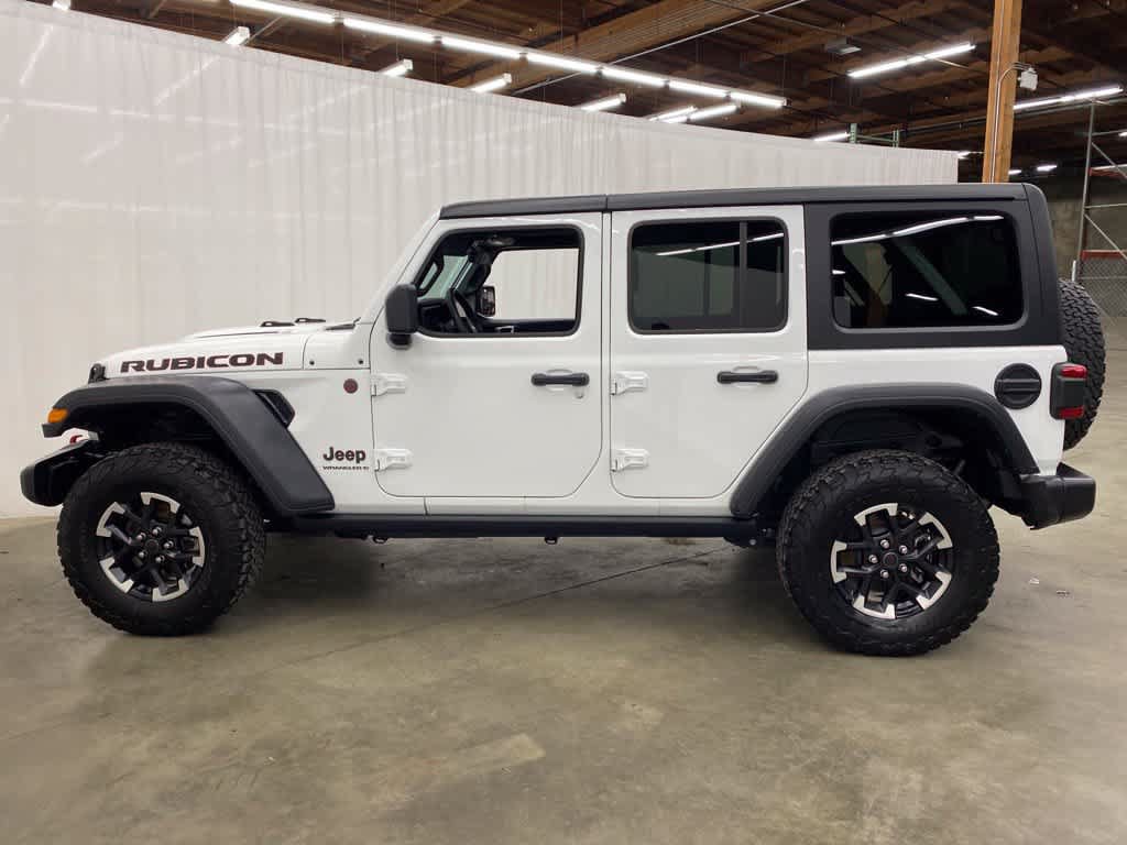 Used 2025 Jeep Wrangler Unlimited Rubicon AWD/4WD image 3