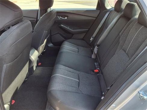 Used 2024 Honda Accord Sport image 9