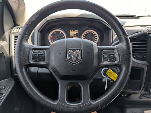 Used 2016 RAM 3500 Tradesman w/ Chrome Appearance Group RWD image 25