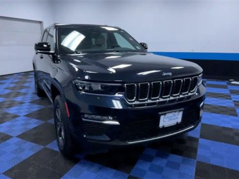 Used 2022 Jeep Grand Cherokee Limited 4xe w/ Luxury Tech Group II image 3