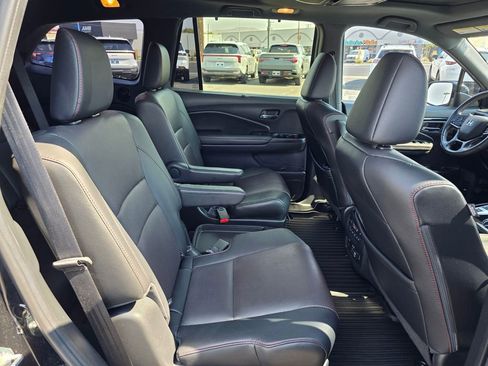 Used 2022 Honda Pilot Black Edition image 12