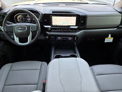 New 2026 GMC Sierra 2500 SLT w/ SLT Premium Package