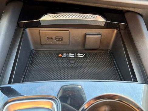 Used 2025 Buick Envision Sport Touring image 19