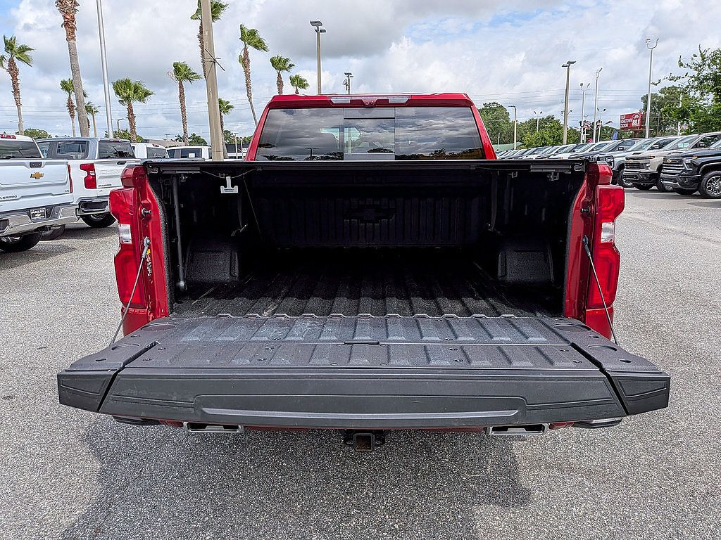 Certified 2025 Chevrolet Silverado 1500 High Country AWD/4WD image 71
