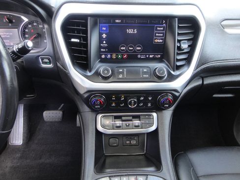 Used 2021 GMC Acadia SLT w/ Premium Package image 8