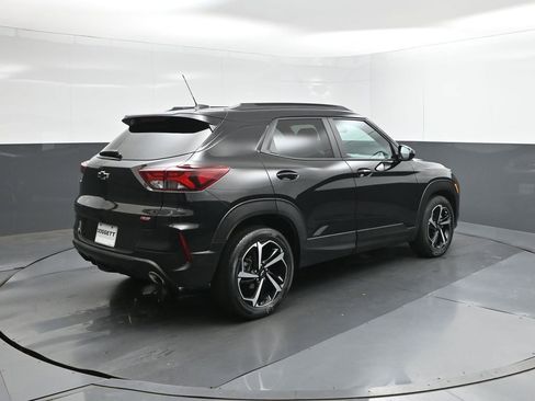 Used 2023 Chevrolet TrailBlazer RS w/ Sun and Liftgate Package FWD image 8