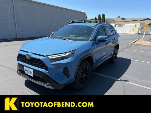 Used 2024 Toyota RAV4 SE w/ Convenience Package AWD/4WD image 1