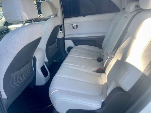 Used 2024 Hyundai Ioniq 5 Limited image 11