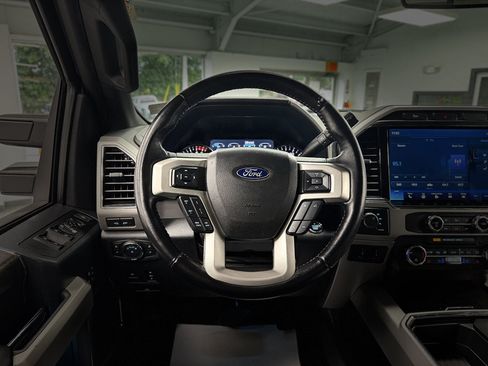 Used 2022 Ford F250 Lariat w/ Lariat Ultimate Package AWD/4WD image 18