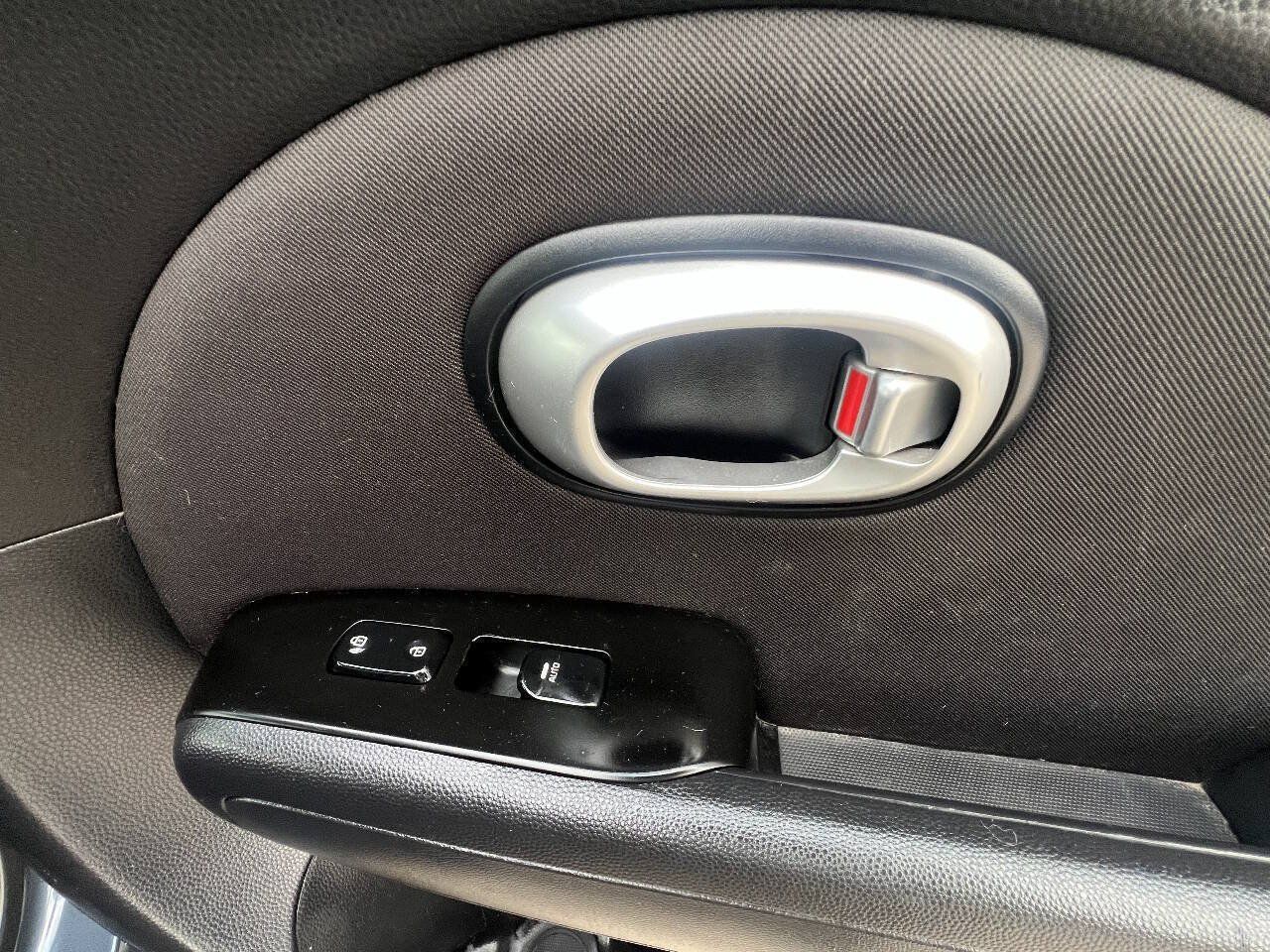 Used 2016 Kia Soul + w/ Eco Package FWD image 12