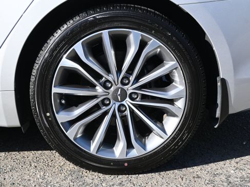 Used 2017 Genesis G80 3.8 RWD image 31