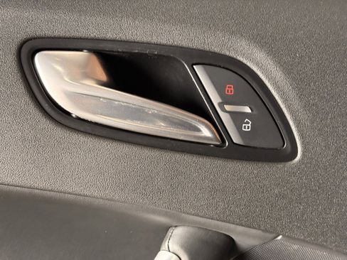 Used 2009 Audi TT 2.0T Premium Plus image 11