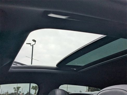 Used 2024 Porsche Cayenne image 21