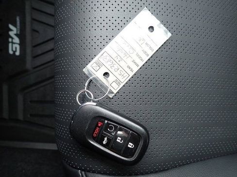Used 2024 Honda Civic Touring image 31