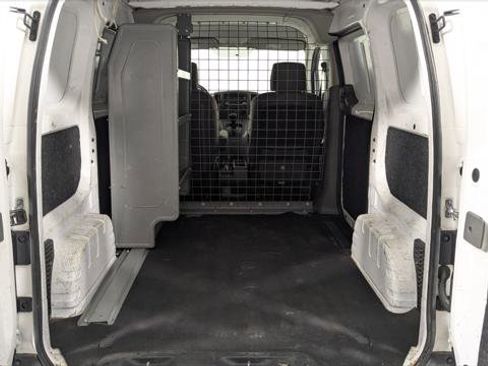 Used 2019 Nissan NV200 S image 16