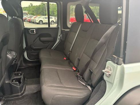 Used 2023 Jeep Wrangler Unlimited Sport AWD/4WD image 26