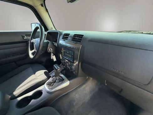 Used 2007 HUMMER H3 AWD/4WD image 15