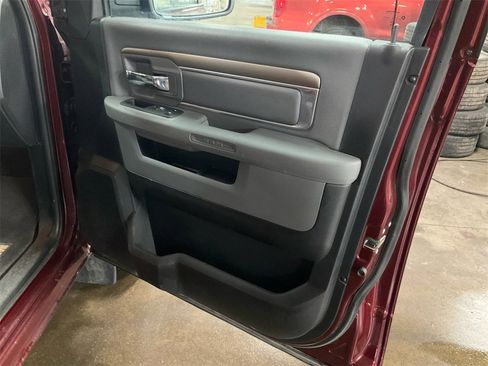 Used 2017 RAM 1500 Big Horn image 16