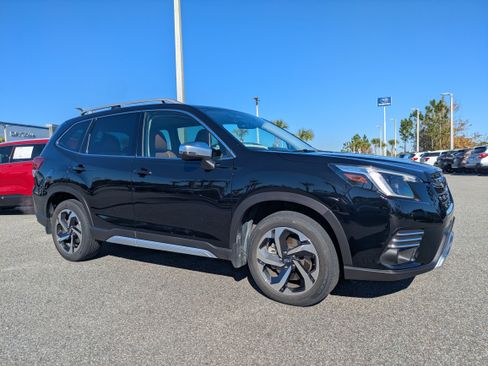 Certified 2022 Subaru Forester Touring w/ Popular Package #3 image 2