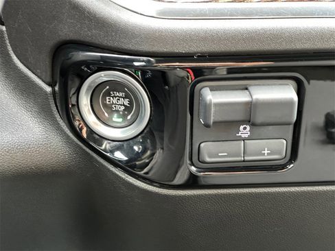 Used 2024 GMC Sierra 2500 SLE image 19