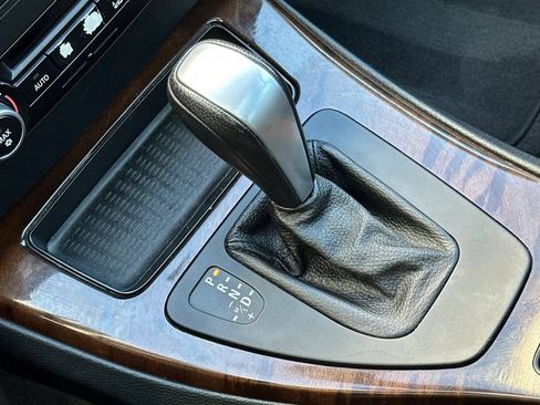 Used 2011 BMW 328i Sedan RWD image 21