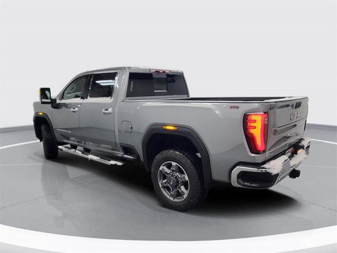 New 2026 GMC Sierra 2500 SLT w/ SLT Premium Package image 4
