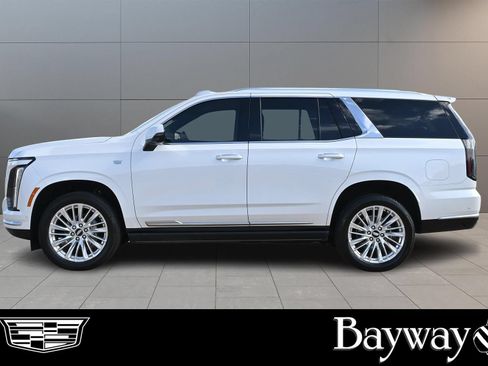 Certified 2025 Cadillac Escalade Premium Luxury w/ LPO, Floor Liner Package AWD/4WD image 5