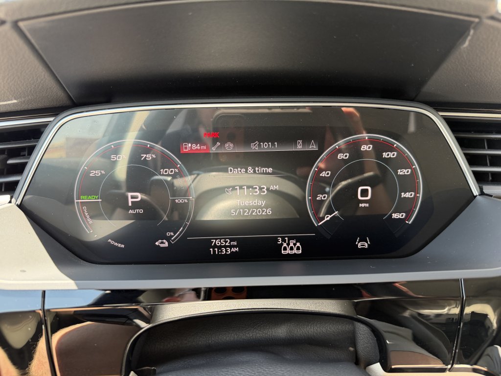 Used 2024 Audi Q8 e-tron Premium Plus w/ Premium Plus Package AWD/4WD image 17