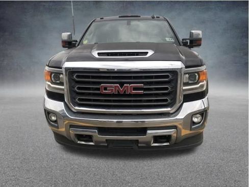 Used 2018 GMC Sierra 3500 SLT AWD/4WD image 3