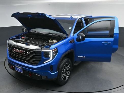 Used 2023 GMC Sierra 1500 AT4 w/ AT4 Premium Package AWD/4WD image 42