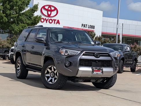 Used 2023 Toyota 4Runner TRD Off-Road Premium w/ Off Road Premium Plus Package AWD/4WD image 2