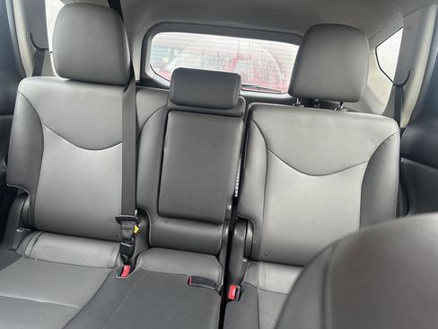 Used 2012 Toyota Prius V Five image 8