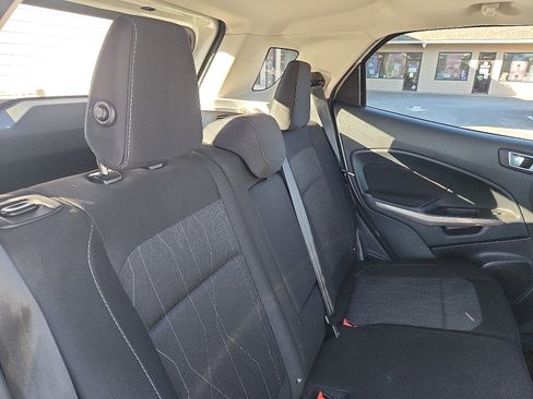 Used 2019 Ford EcoSport SE image 29