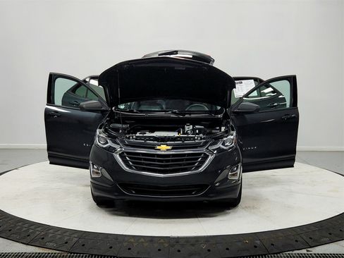 Used 2019 Chevrolet Equinox LS w/ LS Convenience Package image 10