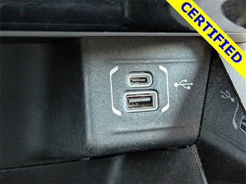 Used 2023 Jeep Compass Limited image 20