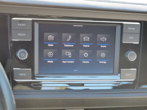 Certified 2021 Volkswagen Jetta R-Line w/ R-Line Cold Weather Package image 23