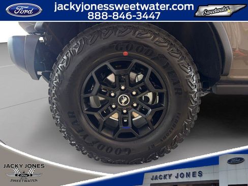 New 2026 Ford Bronco Badlands AWD/4WD image 9