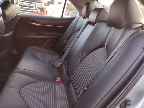 Used 2024 Toyota Camry SE image 14