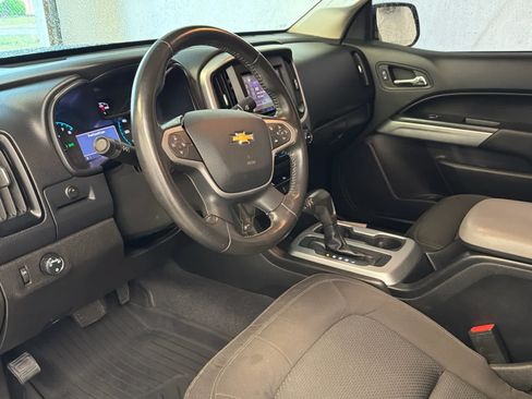 Used 2020 Chevrolet Colorado LT RWD image 12